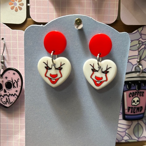 ‘IT’ Halloween earrings - Picture 1 of 2